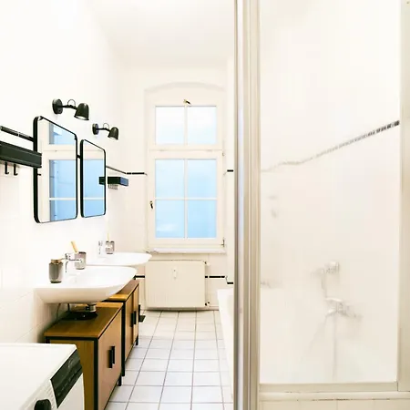 Rebelrents #4 Design Trifft Komfort - Einzigartiges Ferienapartment In Der Nahe Des Hauptbahnhofs *
